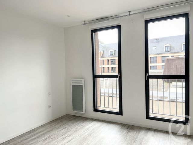 Appartement F4 à louer - 4 pièces - 94.6 m2 - TROYES - 10 - CHAMPAGNE-ARDENNE - Century 21 Martinot Immobilier