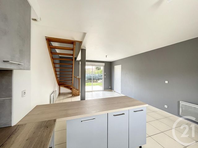 maison à louer - 3 pièces - 70.0 m2 - ROSIERES PRES TROYES - 10 - CHAMPAGNE-ARDENNE - Century 21 Martinot Immobilier