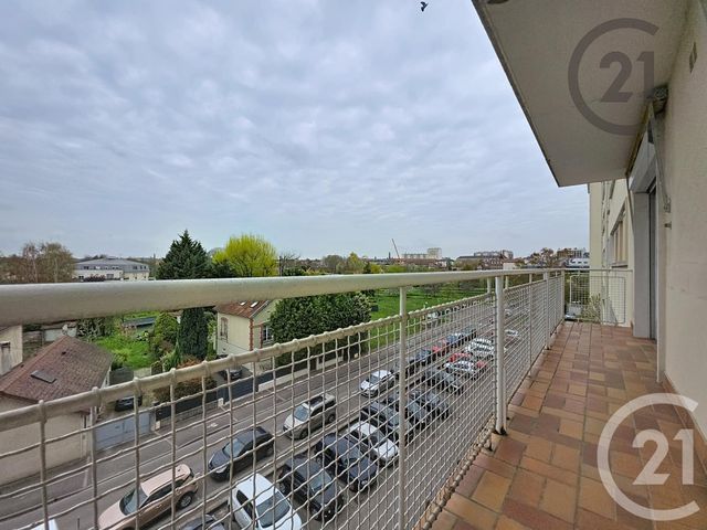 Appartement F2 à vendre - 2 pièces - 47.6 m2 - ST ANDRE LES VERGERS - 10 - CHAMPAGNE-ARDENNE - Century 21 Martinot Immobilier