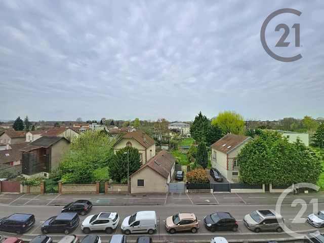 Appartement F2 à vendre - 2 pièces - 47.6 m2 - ST ANDRE LES VERGERS - 10 - CHAMPAGNE-ARDENNE - Century 21 Martinot Immobilier