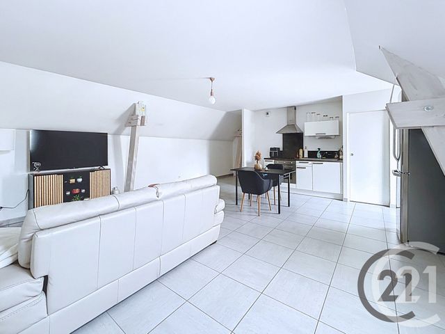 Appartement F3 à vendre - 3 pièces - 75.0 m2 - TROYES - 10 - CHAMPAGNE-ARDENNE - Century 21 Martinot Immobilier