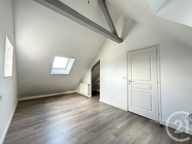 Appartement F4 à louer - 5 pièces - 115.0 m2 - TROYES - 10 - CHAMPAGNE-ARDENNE - Century 21 Martinot Immobilier