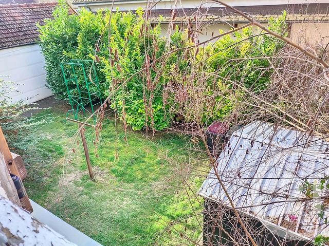 Appartement F2 à louer - 2 pièces - 30.1 m2 - STE SAVINE - 10 - CHAMPAGNE-ARDENNE - Century 21 Martinot Immobilier