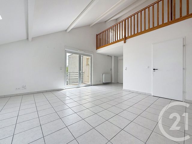 Appartement F2 à louer - 2 pièces - 49.5 m2 - TROYES - 10 - CHAMPAGNE-ARDENNE - Century 21 Martinot Immobilier
