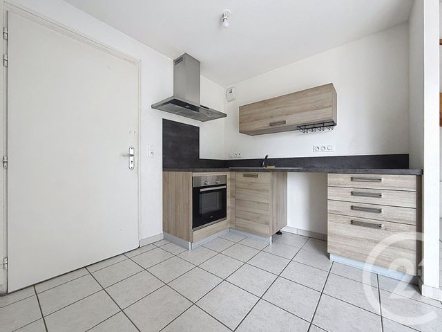 Appartement F2 à louer - 2 pièces - 49.5 m2 - TROYES - 10 - CHAMPAGNE-ARDENNE - Century 21 Martinot Immobilier