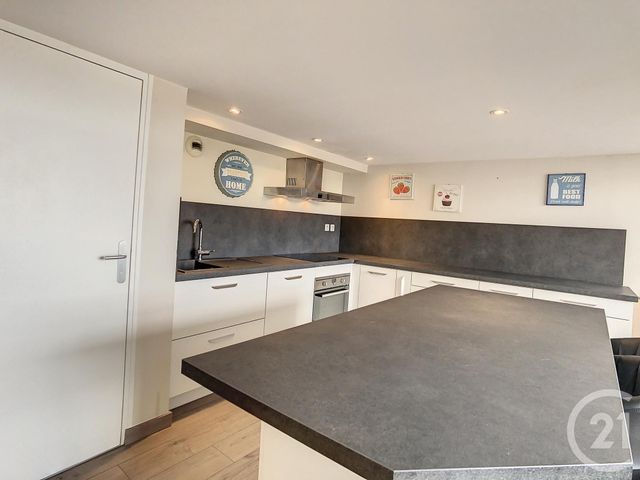 Appartement F3 à louer - 3 pièces - 92.86 m2 - TROYES - 10 - CHAMPAGNE-ARDENNE - Century 21 Martinot Immobilier