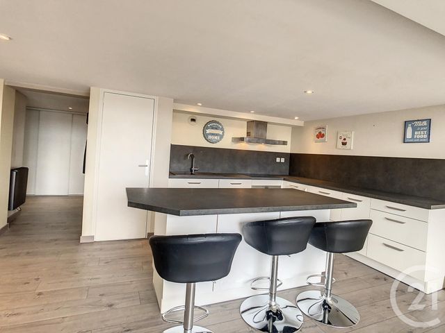 Appartement F3 à louer - 3 pièces - 92.86 m2 - TROYES - 10 - CHAMPAGNE-ARDENNE - Century 21 Martinot Immobilier