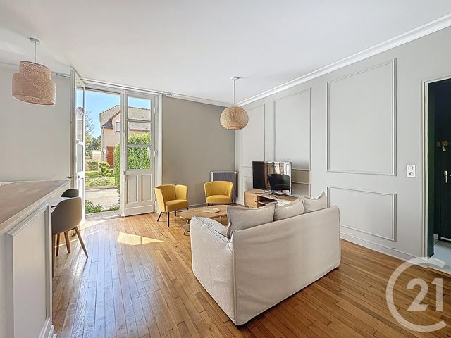 Appartement T3 à louer - 3 pièces - 64.68 m2 - TROYES - 10 - CHAMPAGNE-ARDENNE - Century 21 Martinot Immobilier
