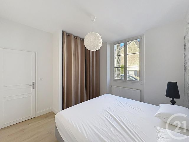 Appartement T3 à louer - 3 pièces - 64.68 m2 - TROYES - 10 - CHAMPAGNE-ARDENNE - Century 21 Martinot Immobilier