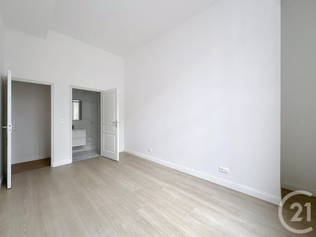 Appartement T2 à louer - 2 pièces - 41.6 m2 - TROYES - 10 - CHAMPAGNE-ARDENNE - Century 21 Martinot Immobilier