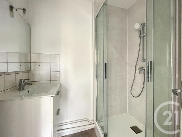 Appartement T1 à louer - 1 pièce - 29.0 m2 - TROYES - 10 - CHAMPAGNE-ARDENNE - Century 21 Martinot Immobilier