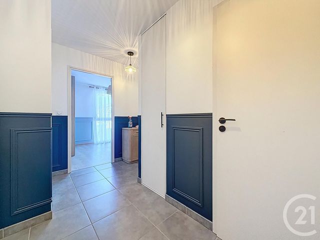 Appartement F3 à vendre - 3 pièces - 62.0 m2 - TROYES - 10 - CHAMPAGNE-ARDENNE - Century 21 Martinot Immobilier