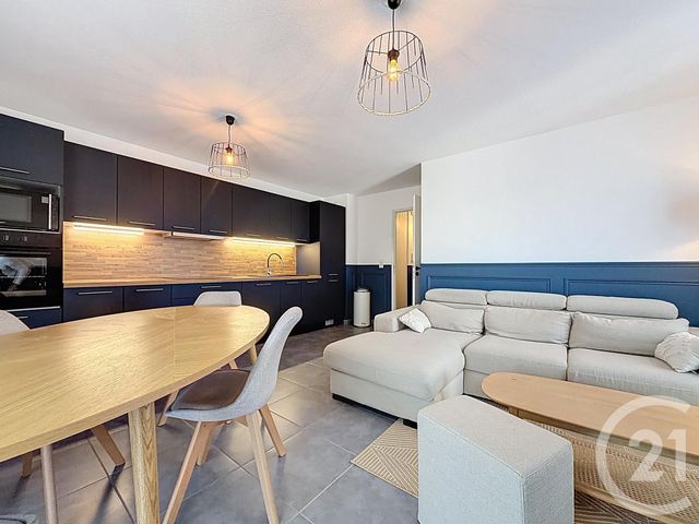 Appartement F3 à vendre - 3 pièces - 62.0 m2 - TROYES - 10 - CHAMPAGNE-ARDENNE - Century 21 Martinot Immobilier