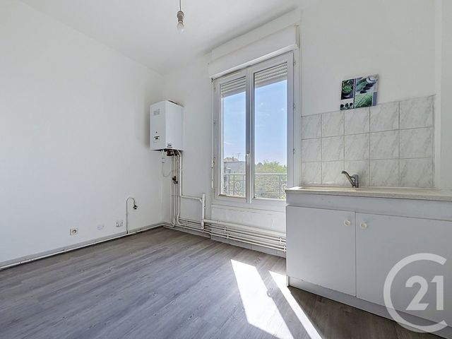 Appartement F3 à vendre - 3 pièces - 68.0 m2 - TROYES - 10 - CHAMPAGNE-ARDENNE - Century 21 Martinot Immobilier