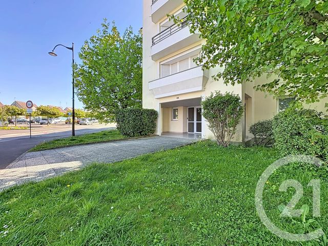 Appartement F2 à vendre - 2 pièces - 44.8 m2 - ST ANDRE LES VERGERS - 10 - CHAMPAGNE-ARDENNE - Century 21 Martinot Immobilier