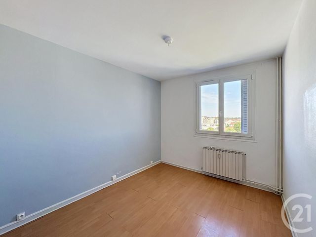 Appartement F4 à louer - 4 pièces - 66.15 m2 - TROYES - 10 - CHAMPAGNE-ARDENNE - Century 21 Martinot Immobilier