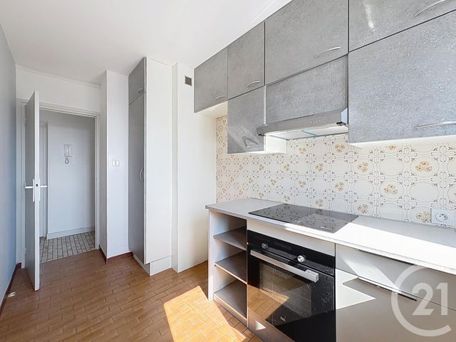 Appartement F4 à louer - 4 pièces - 66.15 m2 - TROYES - 10 - CHAMPAGNE-ARDENNE - Century 21 Martinot Immobilier
