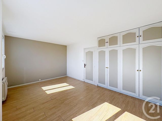 Appartement F4 à louer - 4 pièces - 66.15 m2 - TROYES - 10 - CHAMPAGNE-ARDENNE - Century 21 Martinot Immobilier
