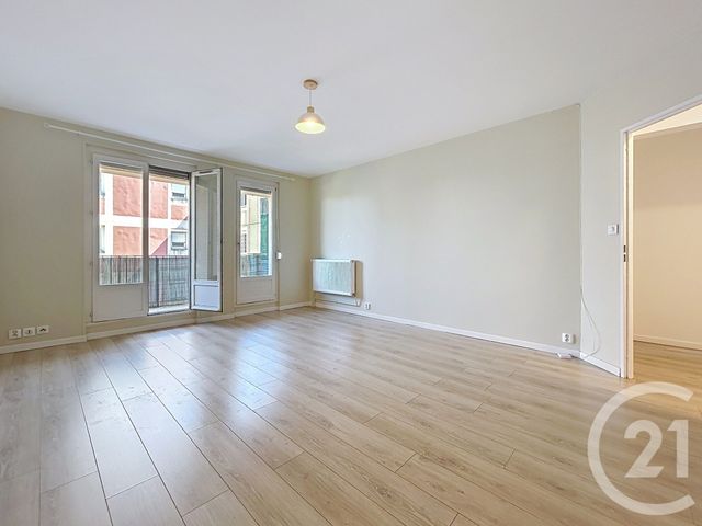 Appartement F4 à louer - 4 pièces - 80.0 m2 - ST ANDRE LES VERGERS - 10 - CHAMPAGNE-ARDENNE - Century 21 Martinot Immobilier