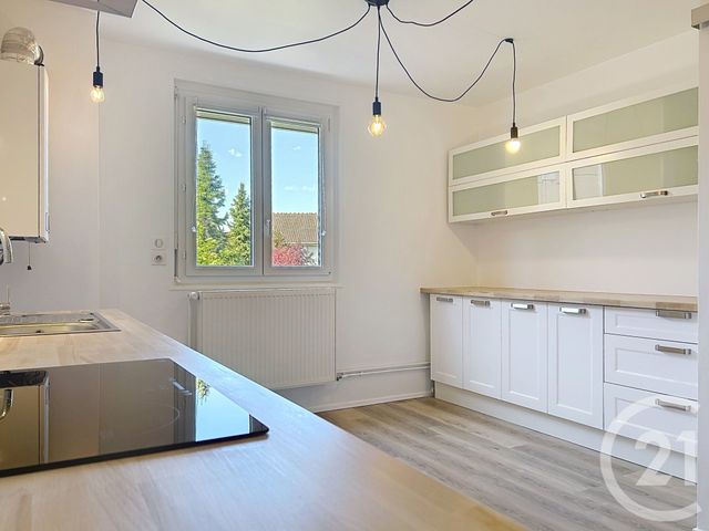 Appartement F4 à louer - 4 pièces - 80.0 m2 - ST ANDRE LES VERGERS - 10 - CHAMPAGNE-ARDENNE - Century 21 Martinot Immobilier