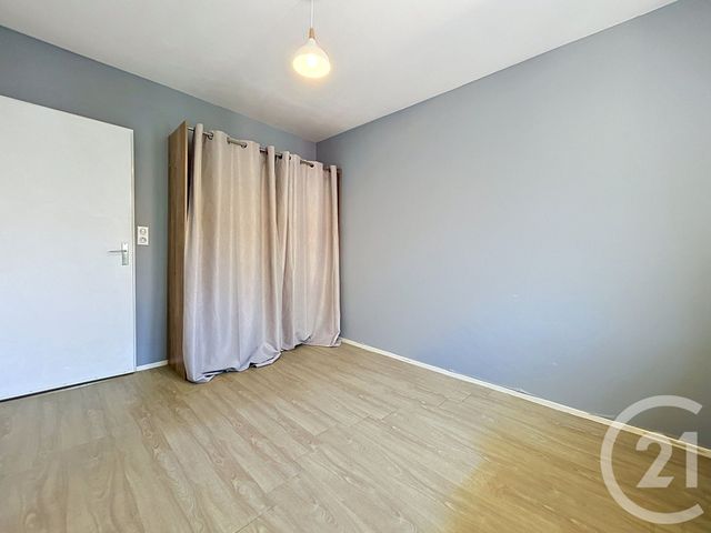 Appartement F4 à louer - 4 pièces - 80.0 m2 - ST ANDRE LES VERGERS - 10 - CHAMPAGNE-ARDENNE - Century 21 Martinot Immobilier