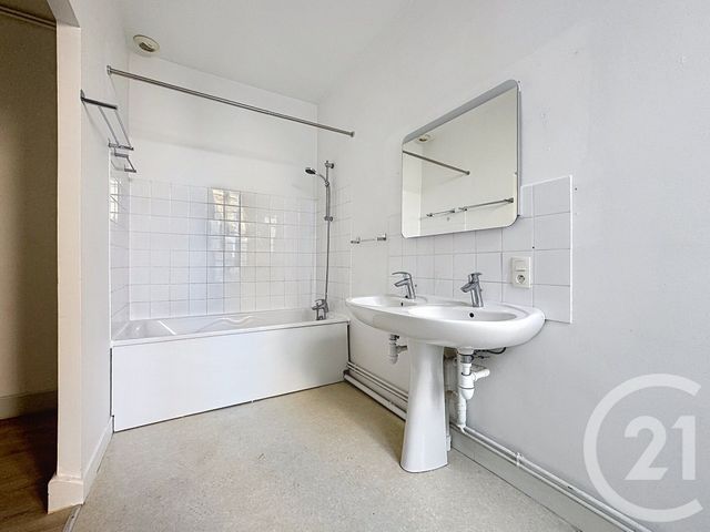 Appartement F5 à louer - 5 pièces - 123.0 m2 - TROYES - 10 - CHAMPAGNE-ARDENNE - Century 21 Martinot Immobilier