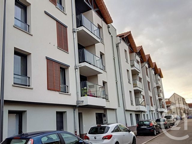 Appartement F1 à louer - 1 pièce - 27.0 m2 - TROYES - 10 - CHAMPAGNE-ARDENNE - Century 21 Martinot Immobilier