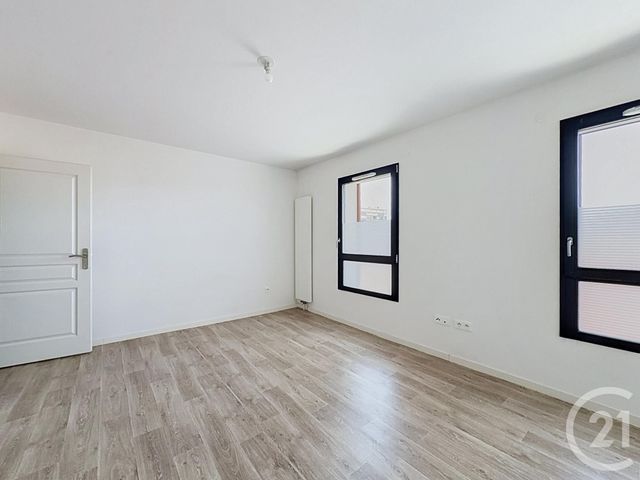 Appartement F1 à louer - 1 pièce - 27.0 m2 - TROYES - 10 - CHAMPAGNE-ARDENNE - Century 21 Martinot Immobilier