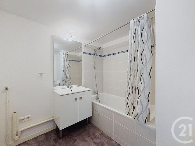 Appartement F1 à louer - 1 pièce - 27.0 m2 - TROYES - 10 - CHAMPAGNE-ARDENNE - Century 21 Martinot Immobilier
