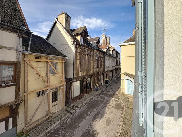 Appartement Studio à louer - 1 pièce - 28.0 m2 - TROYES - 10 - CHAMPAGNE-ARDENNE - Century 21 Martinot Immobilier