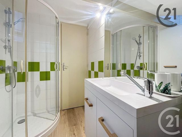 Appartement Studio à louer - 2 pièces - 16.0 m2 - TROYES - 10 - CHAMPAGNE-ARDENNE - Century 21 Martinot Immobilier