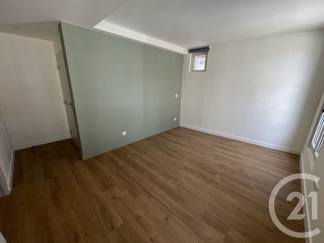 Appartement à louer - 2 pièces - 48.0 m2 - TROYES - 10 - CHAMPAGNE-ARDENNE - Century 21 Martinot Immobilier