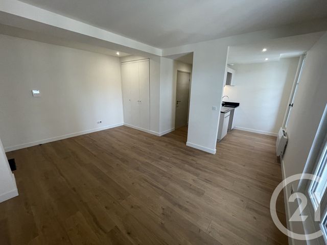 Appartement à louer - 2 pièces - 48.0 m2 - TROYES - 10 - CHAMPAGNE-ARDENNE - Century 21 Martinot Immobilier