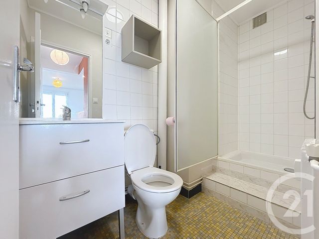 Appartement à louer - 1 pièce - 25.0 m2 - TROYES - 10 - CHAMPAGNE-ARDENNE - Century 21 Martinot Immobilier
