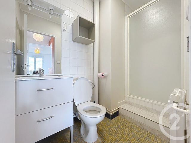Appartement à louer - 1 pièce - 25.0 m2 - TROYES - 10 - CHAMPAGNE-ARDENNE - Century 21 Martinot Immobilier