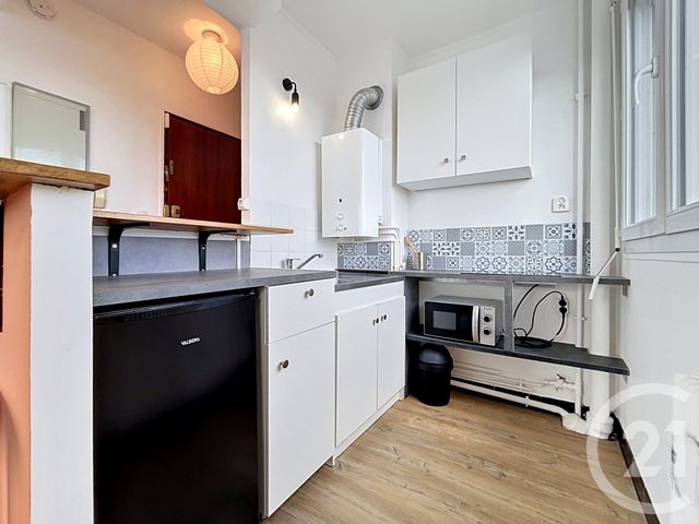 Appartement à louer - 1 pièce - 25.0 m2 - TROYES - 10 - CHAMPAGNE-ARDENNE - Century 21 Martinot Immobilier