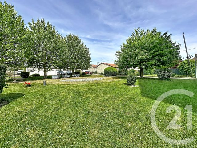 Appartement F4 à vendre - 4 pièces - 79.47 m2 - STE SAVINE - 10 - CHAMPAGNE-ARDENNE - Century 21 Martinot Immobilier