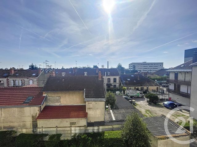 Appartement F1 à louer - 1 pièce - 27.0 m2 - TROYES - 10 - CHAMPAGNE-ARDENNE - Century 21 Martinot Immobilier