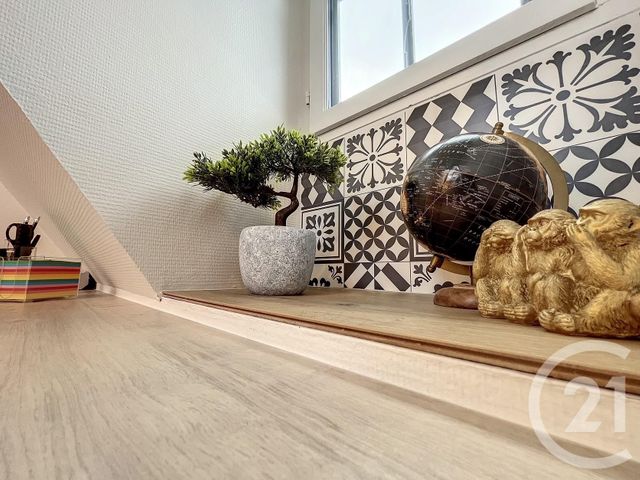 Appartement Studio à louer - 2 pièces - 9.01 m2 - TROYES - 10 - CHAMPAGNE-ARDENNE - Century 21 Martinot Immobilier