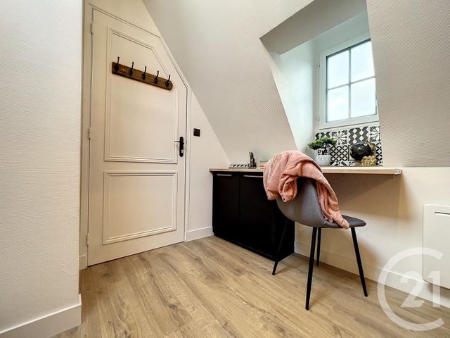 Appartement Studio à louer - 2 pièces - 9.01 m2 - TROYES - 10 - CHAMPAGNE-ARDENNE - Century 21 Martinot Immobilier