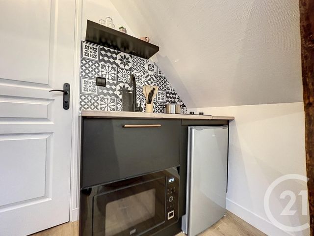 Appartement Studio à louer - 2 pièces - 9.01 m2 - TROYES - 10 - CHAMPAGNE-ARDENNE - Century 21 Martinot Immobilier