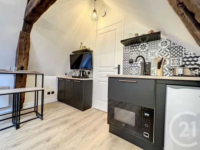 Appartement Studio à louer - 2 pièces - 9.01 m2 - TROYES - 10 - CHAMPAGNE-ARDENNE - Century 21 Martinot Immobilier