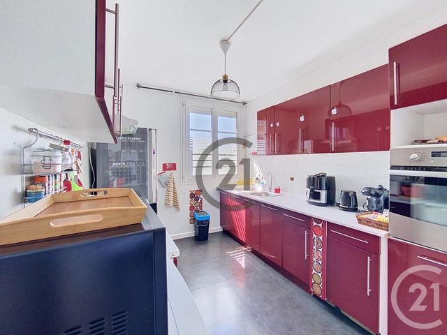 Appartement T2 à vendre - 3 pièces - 72.0 m2 - TROYES - 10 - CHAMPAGNE-ARDENNE - Century 21 Martinot Immobilier