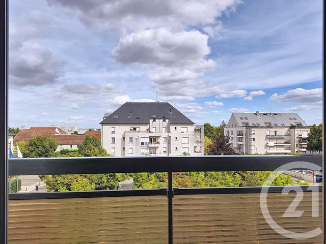 Appartement F4 à vendre - 4 pièces - 77.5 m2 - ST ANDRE LES VERGERS - 10 - CHAMPAGNE-ARDENNE - Century 21 Martinot Immobilier