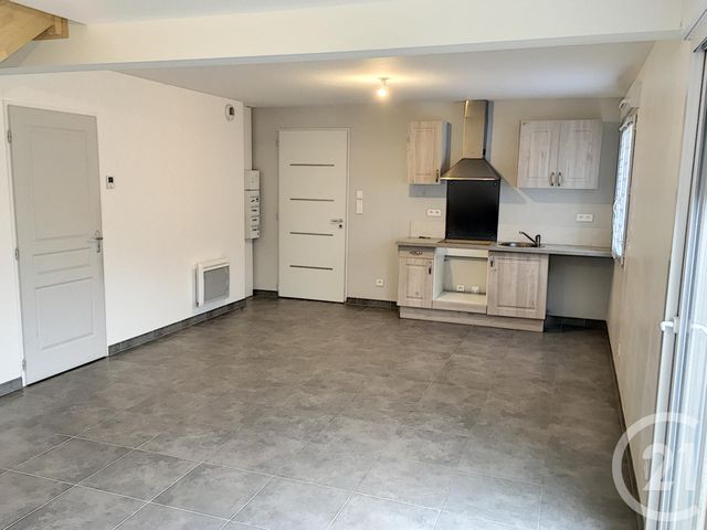Appartement Duplex à louer - 3 pièces - 70.0 m2 - BUCHERES - 10 - CHAMPAGNE-ARDENNE - Century 21 Martinot Immobilier