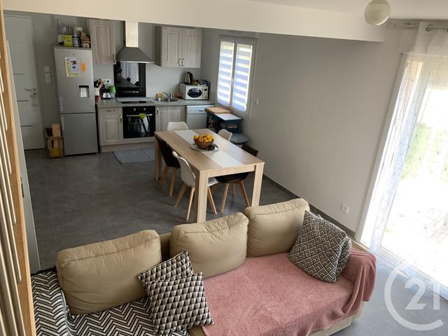 Appartement Duplex à louer - 3 pièces - 70.0 m2 - BUCHERES - 10 - CHAMPAGNE-ARDENNE - Century 21 Martinot Immobilier