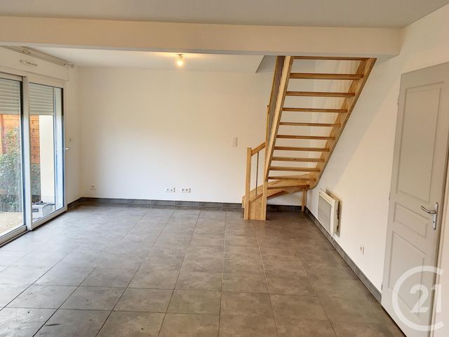 Appartement Duplex à louer - 3 pièces - 70.0 m2 - BUCHERES - 10 - CHAMPAGNE-ARDENNE - Century 21 Martinot Immobilier