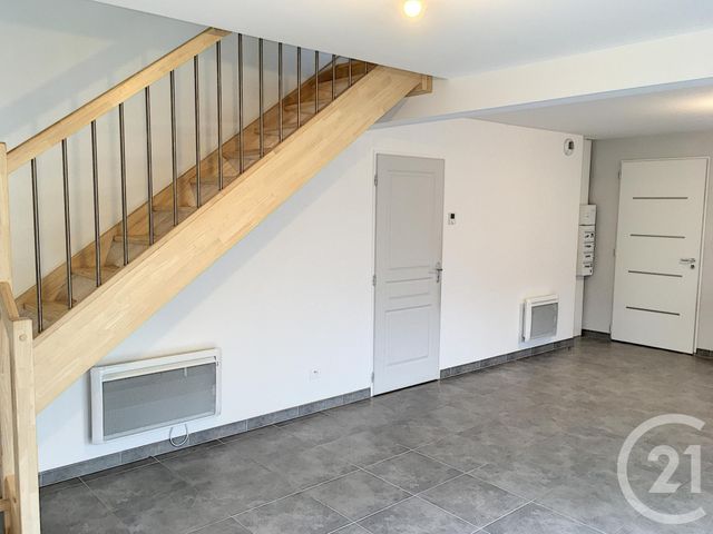 Appartement Duplex à louer - 3 pièces - 70.0 m2 - BUCHERES - 10 - CHAMPAGNE-ARDENNE - Century 21 Martinot Immobilier