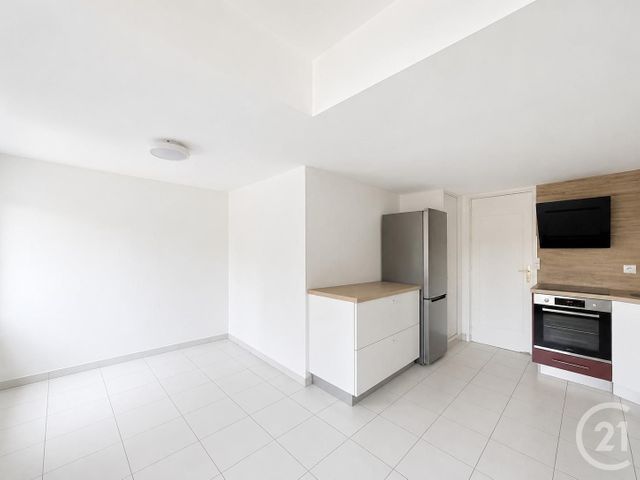 Appartement F2 à vendre - 2 pièces - 43.0 m2 - TROYES - 10 - CHAMPAGNE-ARDENNE - Century 21 Martinot Immobilier