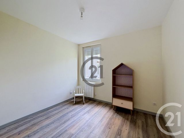 maison à vendre - 9 pièces - 140.0 m2 - ST JULIEN LES VILLAS - 10 - CHAMPAGNE-ARDENNE - Century 21 Martinot Immobilier